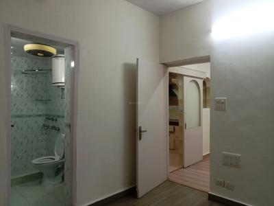 Bedroom Image of 1800 Sq.ft 3 BHK Apartment / Flat for rent in DDA Sector C Pocket 8, Vasant Kunj New Delhi for Rs. 72000