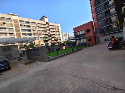 Image of 1800 Sq.ft 3 BHK Apartment / Flat for rent in Avis Aleeza Greens, Sarkhej, Ahmedabad for Rs. 35000