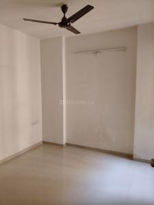 Bedroom Image of 800 Sq.ft 3 BHK Apartment / Flat for rent in Khokhra Ahmedabad for Rs. 16000
