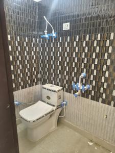 Image of 900 Sq.ft 3 BHK Apartment / Flat for sale in DLF Ankur Vihar, Ghaziabad for Rs. 3300000