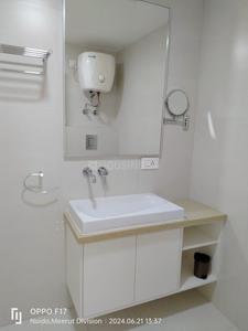 Bathroom Image of 1356 Sq.ft 2 BHK Apartment / Flat for sale in Jaypee The Pavilion Court, Sector 128 Noida for Rs. 11800000
