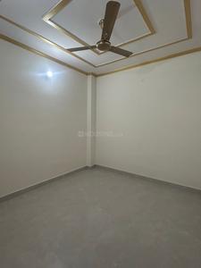 Bedroom Image of 500 Sq.ft 1 BHK Builder Floor for rent in Preet Vihar New Delhi for Rs. 14000