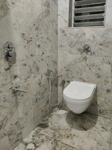 Common Bathroom Image of 500 Sq.ft 1 BHK Apartment / Flat for rent in Shraddha Vardaan, Bhandup West Mumbai for Rs. 30000