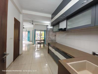 Kitchen Image of 2650 Sq.ft 4 BHK Independent House for rent in Darshanam Club Life, Undera Vadodara for Rs. 45000