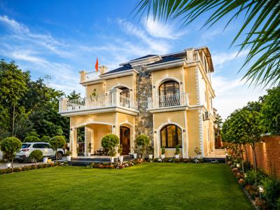 Building Image of 6500 Sq.ft 5 BHK Villa for sale in Guniyal Gaon Dehradun for Rs. 70000000