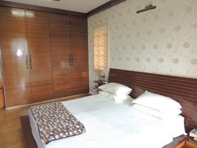 Bedroom Image of 2465 Sq.ft 4 BHK Apartment / Flat for sale in Ekta Lake Lucerne, Powai Mumbai for Rs. 70000000