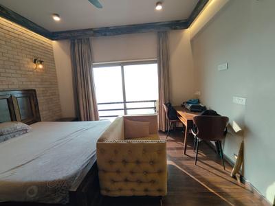 Bedroom Image of 5100 Sq.ft 4 BHK Apartment / Flat for sale in Thaltej Ahmedabad for Rs. 61200000