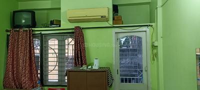 Bedroom Image of 700 Sq.ft 2 BHK Builder Floor for rent in Patuli Kolkata for Rs. 19000