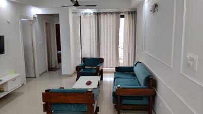 Living Room Image of 1040 Sq.ft 2 BHK Apartment / Flat for rent in Logix Blossom County, Sector 137 Noida for Rs. 43000