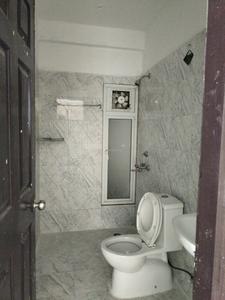 Common Bathroom Image of 700 Sq.ft 2 BHK Apartment / Flat for rent in Prateek Grand City, Siddharth Vihar Ghaziabad for Rs. 20000