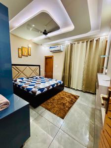 Bedroom Image of 2200 Sq.ft 3 BHK Builder Floor for rent in Parsvnath Parsvnath Greens, Mubarakpur Dera Bassi for Rs. 30000