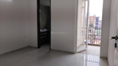 Bedroom Image of 800 Sq.ft 2 BHK Builder Floor for rent in Smartworld Orchard, Sector 61 Gurgaon for Rs. 45000