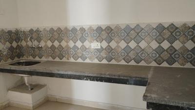 Kitchen Image of 750 Sq.ft 2 BHK Apartment / Flat for sale in Signature Global The Millennia 3, Sector 37D Gurgaon for Rs. 7200000