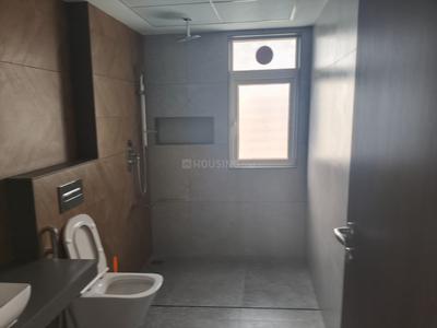 Bathroom Image of 2830 Sq.ft 4 BHK Apartment / Flat for sale in Thrikkakara North Kochi for Rs. 27500000