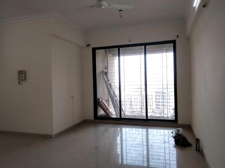 1375 Sqft 3 BHK Flat for sale in Nisarg Hyde Park Kharghar, Navi