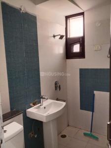 Bathroom Image of 2000 Sq.ft 3 BHK Apartment / Flat for sale in Royale Balaji Towers, Kishanpura Zirakpur for Rs. 8000000