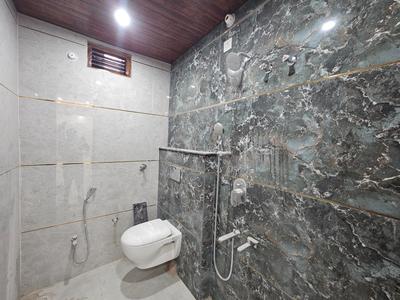 Bathroom Image of 2200 Sq.ft 4 BHK Independent House for sale in Chitaipur Varanasi for Rs. 13200000