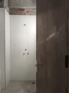 Common Bathroom Image of 1050 Sq.ft 2 BHK Apartment / Flat for sale in Noida Extension Greater Noida for Rs. 3700000