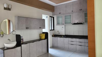 Kitchen Image of 1400 Sq.ft 2.5 BHK Apartment / Flat for rent in Undera Vadodara for Rs. 20000