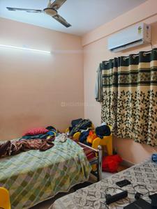 Bedroom Image of 680 Sq.ft 2 BHK Apartment / Flat for rent in Paschim Putiary Kolkata for Rs. 21000
