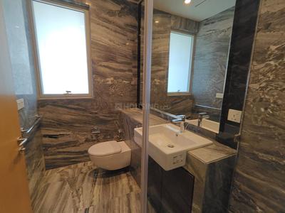Bathroom Image of 1200 Sq.ft 3 BHK Apartment / Flat for sale in Kalpataru Magnus, Bandra East Mumbai for Rs. 68800000
