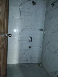 Common Bathroom Image of 660 Sq.ft 1 BHK Apartment / Flat for sale in Tharwanis Sky View, Kharghar Navi Mumbai for Rs. 6500000