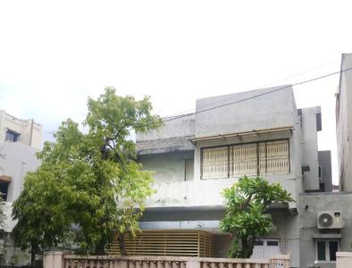 Image of 2700 Sq.ft 8 BHK Villa for sale in Gulbai Tekra, Ahmedabad for Rs. 54000000