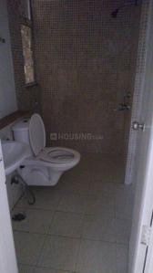 Bathroom Image of 950 Sq.ft 2 BHK Apartment / Flat for sale in Jaypee Kosmos, Sector 134 Noida for Rs. 7500000