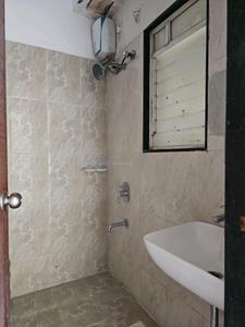 Common Bathroom One Image of 500 Sq.ft 1 BHK Apartment / Flat for sale in VTP Purvanchal, Kesnand Pune for Rs. 2930000