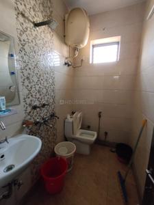 Bathroom Image of Shweta  in Kamla Nagar, New Delhi