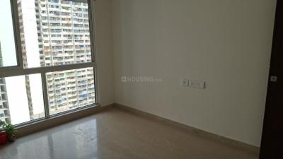 Living Room Image of 650 Sq.ft 2 BHK Apartment / Flat for sale in Omkar Signet, Malad East Mumbai for Rs. 17000000