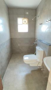 Bathroom Image of 969 Sq.ft 3 BHK Apartment / Flat for rent in Alta, Thaiyur Chennai for Rs. 35000