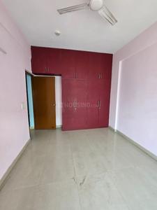 Bedroom Image of 1900 Sq.ft 3.5 BHK Apartment / Flat for sale in Mahagun Moderne, Sector 78 Noida for Rs. 32000000