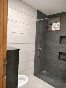 Common Bathroom Image of 2250 Sq.ft 4 BHK Builder Floor for sale in DDA Residential Flats, Sector 8 Dwarka New Delhi for Rs. 29500000