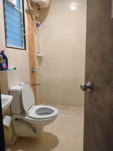 Bathroom Image of 1500 Sq.ft 3 BHK Apartment / Flat for rent in Kothrud Pune for Rs. 62000