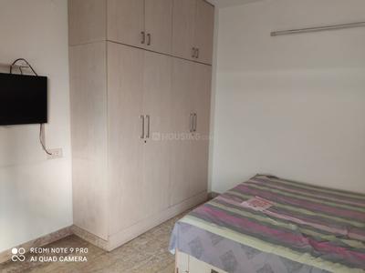 Bedroom Image of 2520 Sq.ft 4 BHK Builder Floor for sale in Punjabi Bagh New Delhi for Rs. 55000000