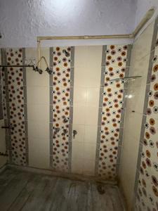 Bathroom Image of 1226 Sq.ft 2 BHK Apartment / Flat for rent in Hefty Mayur Vihar Extantion I, Shastri Nagar Meerut for Rs. 12000
