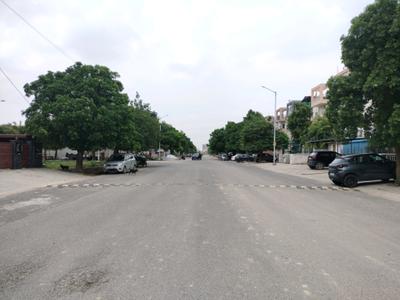 Image of 4500 Sq.ft Residential Plot / Land for sale in Sector 75, Faridabad for Rs. 80000000