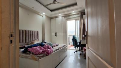 Bedroom Image of 650 Sq.ft 1 BHK Apartment / Flat for rent in Maxblis Grand Wellington, Sector 75 Noida for Rs. 32000