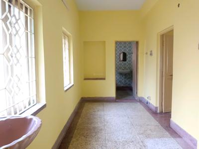 Living Room Image of 800 Sq.ft 2 BHK Builder Floor for rent in Jodhpur Park Kolkata for Rs. 13000