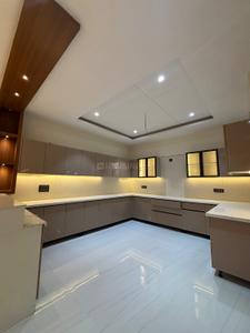 Kitchen Image of 2500 Sq.ft 4 BHK Builder Floor for rent in Green Field Colony Faridabad for Rs. 42000
