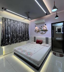 Bedroom Image of 930 Sq.ft 2.5 BHK Apartment / Flat for rent in Malabar County III, Vaishno Devi Circle Ahmedabad for Rs. 28000
