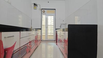 Kitchen Image of 1120 Sq.ft 2 BHK Apartment / Flat for rent in Rustomjee Azziano, Thane West Thane for Rs. 44999
