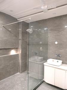 Common Bathroom Image of 3150 Sq.ft 4 BHK Builder Floor for sale in Ultra Luxury Builder Floor, Sector 85 Faridabad for Rs. 32000000