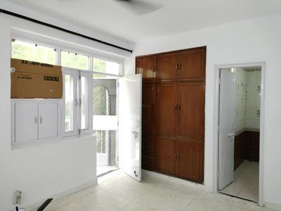 Bedroom Image of 1350 Sq.ft 2 BHK Apartment / Flat for sale in Sri Ram Apartment , Sector 4 Dwarka New Delhi for Rs. 20700000