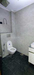 Bathroom Image of 700 Sq.ft 2 BHK Apartment / Flat for rent in Sultanpur New Delhi for Rs. 32000