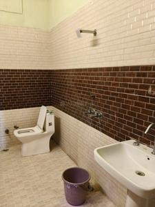 Bathroom Image of 1500 Sq.ft 2.5 BHK Apartment / Flat for rent in Kalyanpur Rudrapur for Rs. 24000