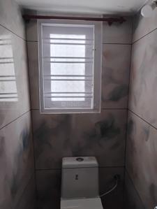 Bathroom Image of 650 Sq.ft 2 BHK Independent House for rent in Eerayil Kadavu Kottayam for Rs. 15000