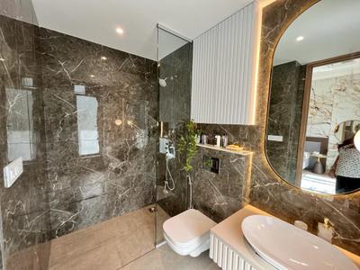 Bathroom Image of 745 Sq.ft 2 BHK Apartment / Flat for sale in Godrej Horizon, Wadala Mumbai for Rs. 40000000