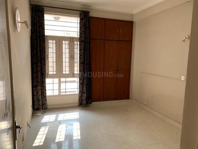 Bedroom Image of 2000 Sq.ft 3 BHK Builder Floor for rent in Gulmohar Park New Delhi for Rs. 85000
